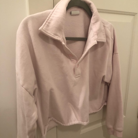 Cropped Sunday Best polo sweater from Aritzia - Picture 1 of 4